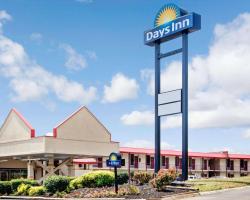 Days Inn by Wyndham Knoxville West