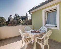 Apartment Nerezine 7961b