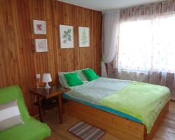 Uroczy Domek Z Ogrodem I Tarasem