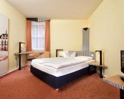 TRYP by Wyndham Halle