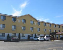 Super 8 by Wyndham Mundelein/Libertyville Area
