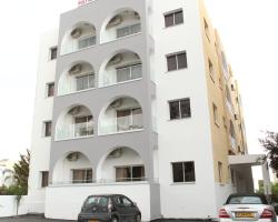 Polyxeni Hotel Apartments