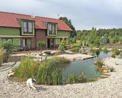 Lake View Apartments near Golf Resort Kunětická Hora, Dříteč