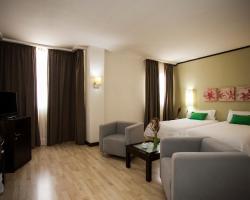 Hotel Puerta de Ocaña