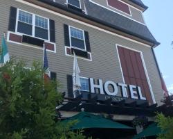 Crescent Suites Hotel