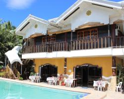 Villa Limpia Beach Resort
