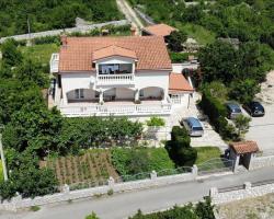 Apartments Dida moj ŠMRIKA
