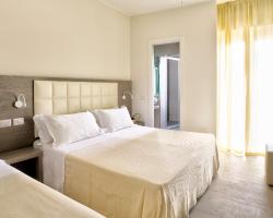 Hotel Clara