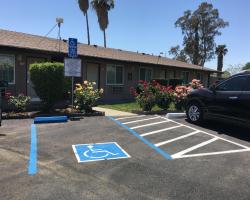 Maple Inn and Suites Los Banos