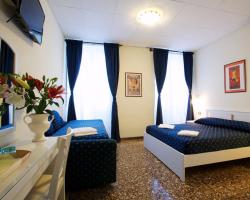 Lyric Hotel Levanto