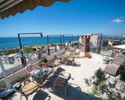 Artefes Hotel Old City