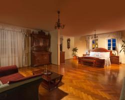 Boutique Hotel Constans