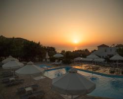 Akti Hotel & Apartments