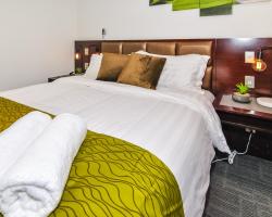 Newlands Court Motel