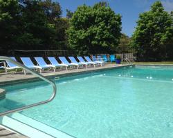 Chatham Seafarer Inn