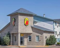 Super 8 by Wyndham Medicine Hat AB