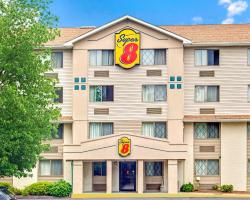 Super 8 by Wyndham Stamford/New York City Area