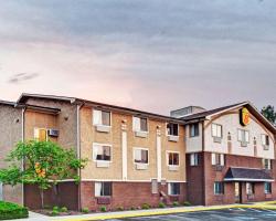 Super 8 by Wyndham Baltimore/Essex Area