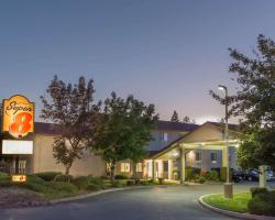 Super 8 by Wyndham Bend