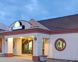 Days Inn by Wyndham Washington