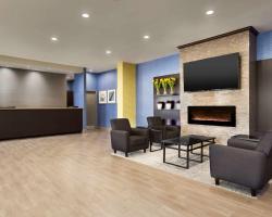 Travelodge by Wyndham Toronto East