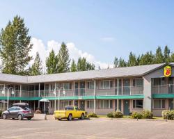 Super 8 by Wyndham Quesnel BC