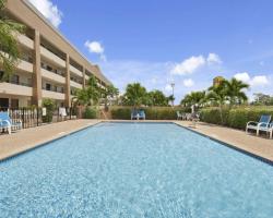 Super 8 by Wyndham Fort Myers