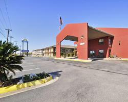 Deluxe Inn San Antonio Near Lackland AFB