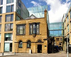 Gate House Apartments, TowerBridge