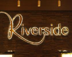 Riverside Lodge Hotel