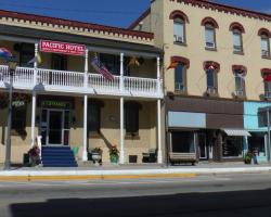 Pacific Hotel & Bayview Cottages