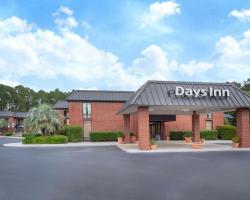 Days Inn by Wyndham Statesboro