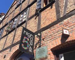 High 5 Hostel