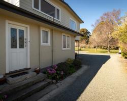 Parklane Townhouse