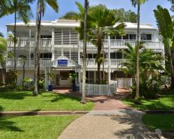 The White House Port Douglas