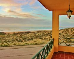 Supertubos Beach Hostel