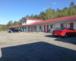 Richard Lake Motel