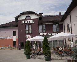 Hotel ARTI