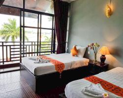 Tonle Khmer Guesthouse and Sky Bar