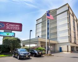 Comfort Suites at Woodbridge
