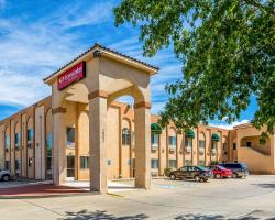 Econo Lodge Inn & Suites Albuquerque East I-40 Eubank Exit