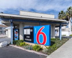 Motel 6-Oceanside, CA, Marina