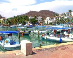 Canadian Resort Huatulco