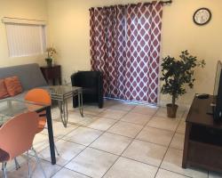 Beautiful New Home in Burbank 1bd