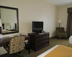 Holiday Inn Express & Suites Whitecourt by IHG