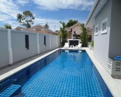 Siam Court Luxury 4 Bedroom Pool Villa Bang Sare