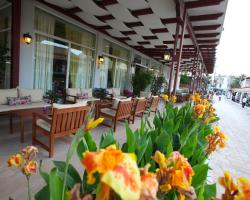 Oassis Hotel