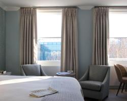 54 Queen's Gate Hotel