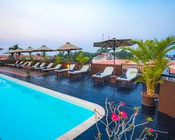 City River Hotel