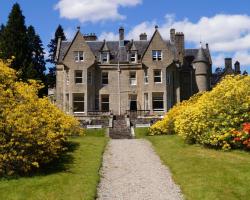 Glengarry Castle Hotel